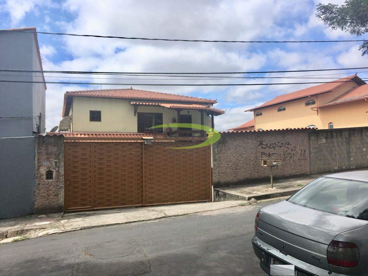 Casa à venda com 3 quartos, 250m² - Foto 3