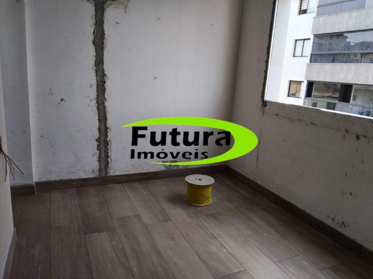 Apartamento à venda com 3 quartos, 83m² - Foto 3