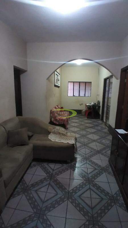 Casa à venda com 3 quartos, 180m² - Foto 7