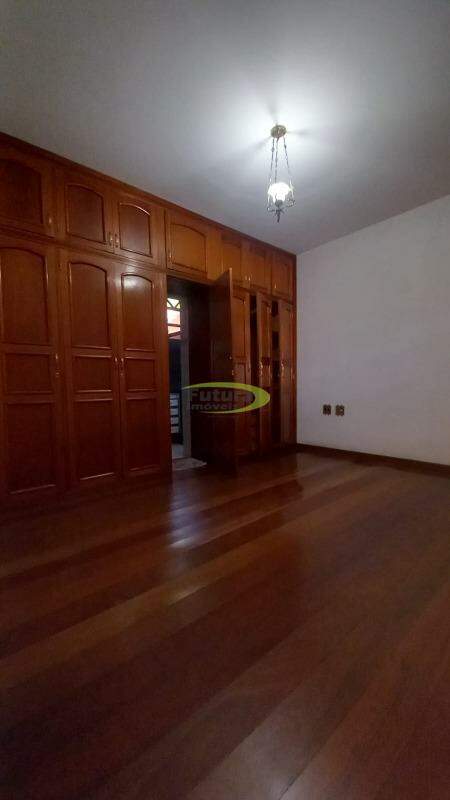 Casa à venda com 3 quartos, 360m² - Foto 22