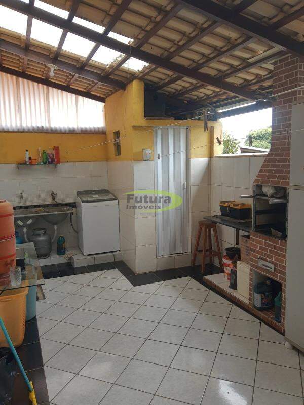 Casa à venda com 3 quartos, 120m² - Foto 10