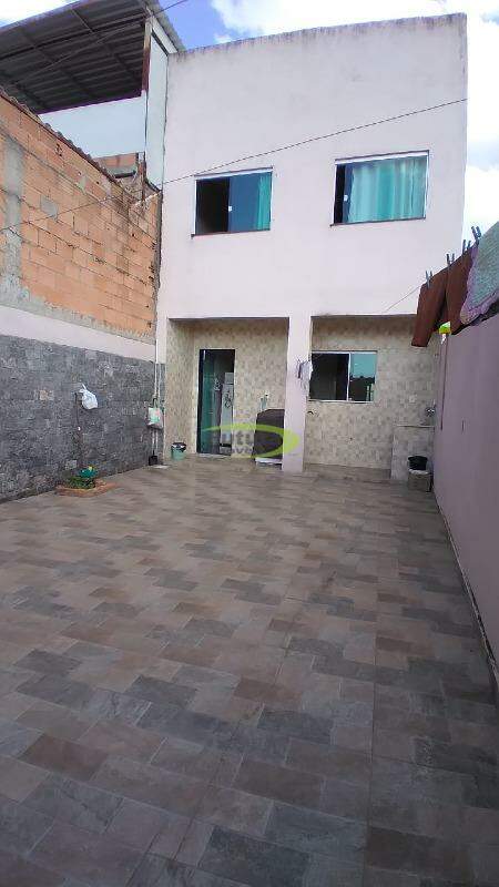 Casa à venda com 3 quartos, 134m² - Foto 11