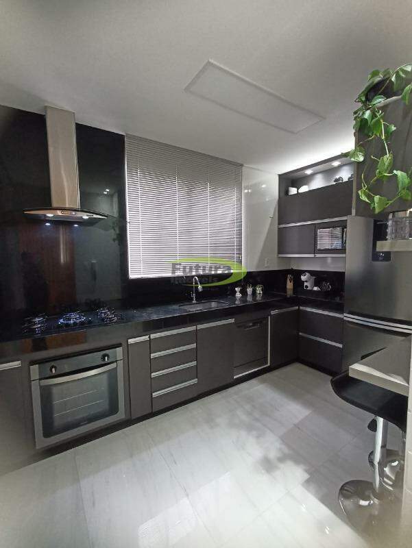 Apartamento à venda com 3 quartos - Foto 2