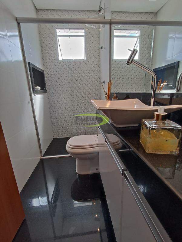 Apartamento à venda com 3 quartos - Foto 12