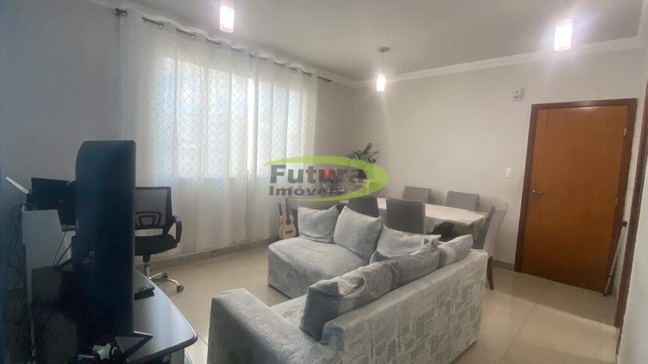 Apartamento à venda com 3 quartos - Foto 2