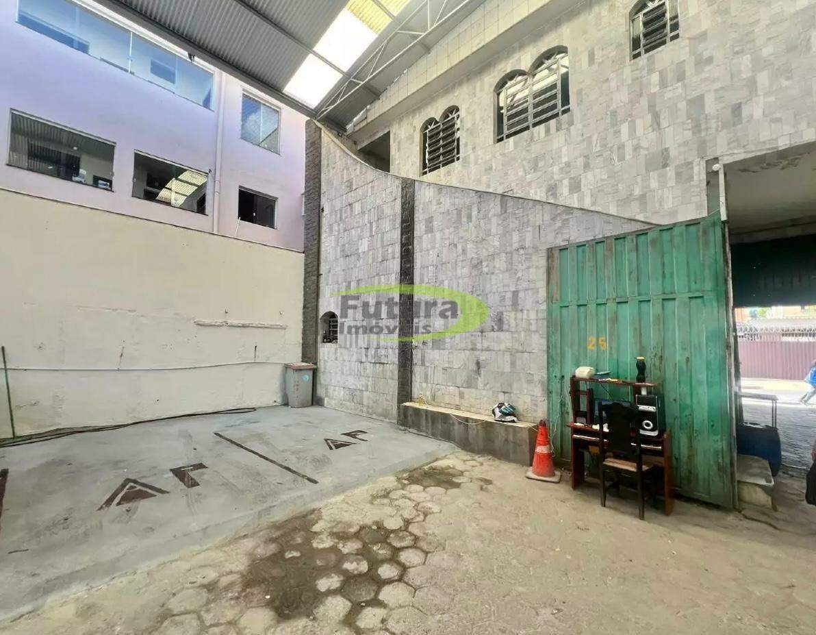 Conjunto Comercial-Sala para alugar com 2 quartos, 450m² - Foto 2