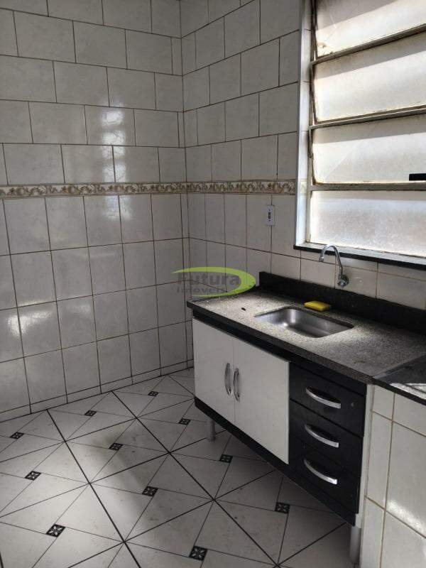 Apartamento à venda com 3 quartos - Foto 12