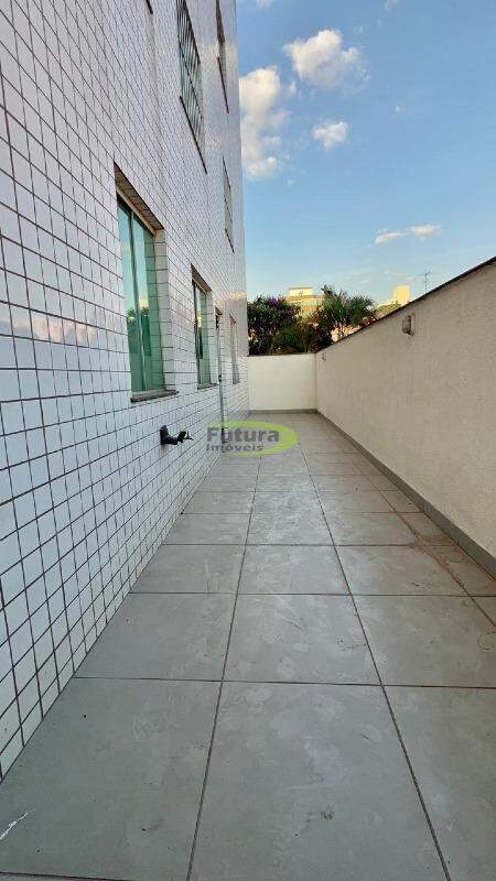 Apartamento à venda com 3 quartos, 360m² - Foto 4