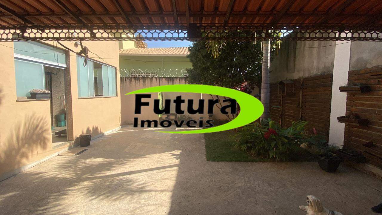 Casa à venda com 3 quartos, 200m² - Foto 11