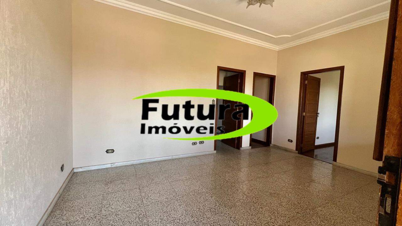 Casa à venda com 4 quartos, 360m² - Foto 4