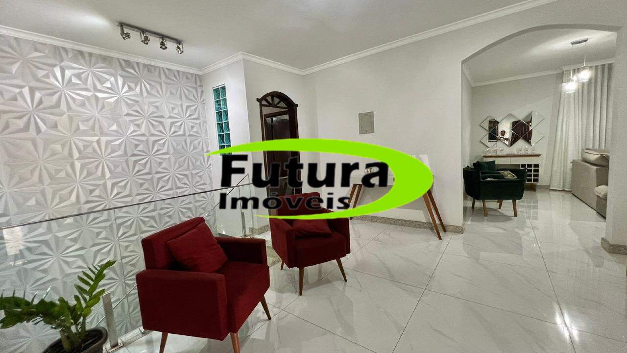 Casa à venda com 6 quartos, 360m² - Foto 4