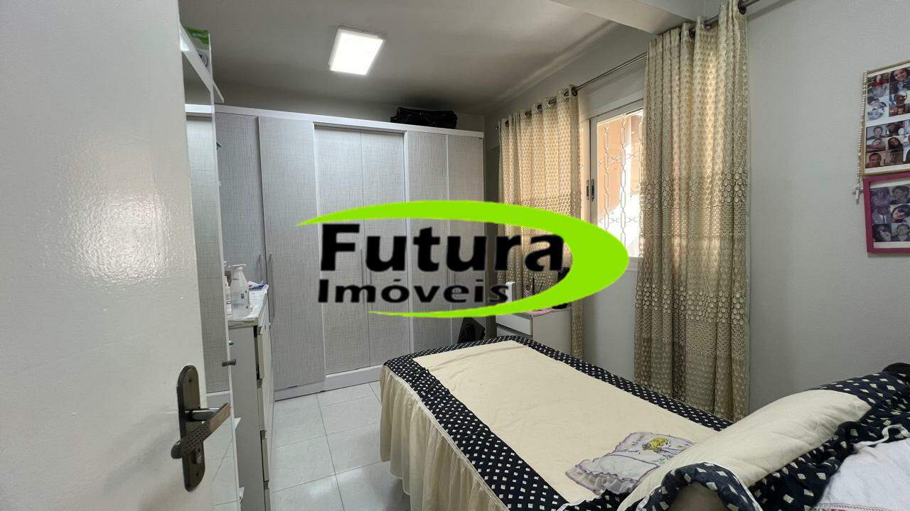 Casa à venda com 4 quartos, 200m² - Foto 4