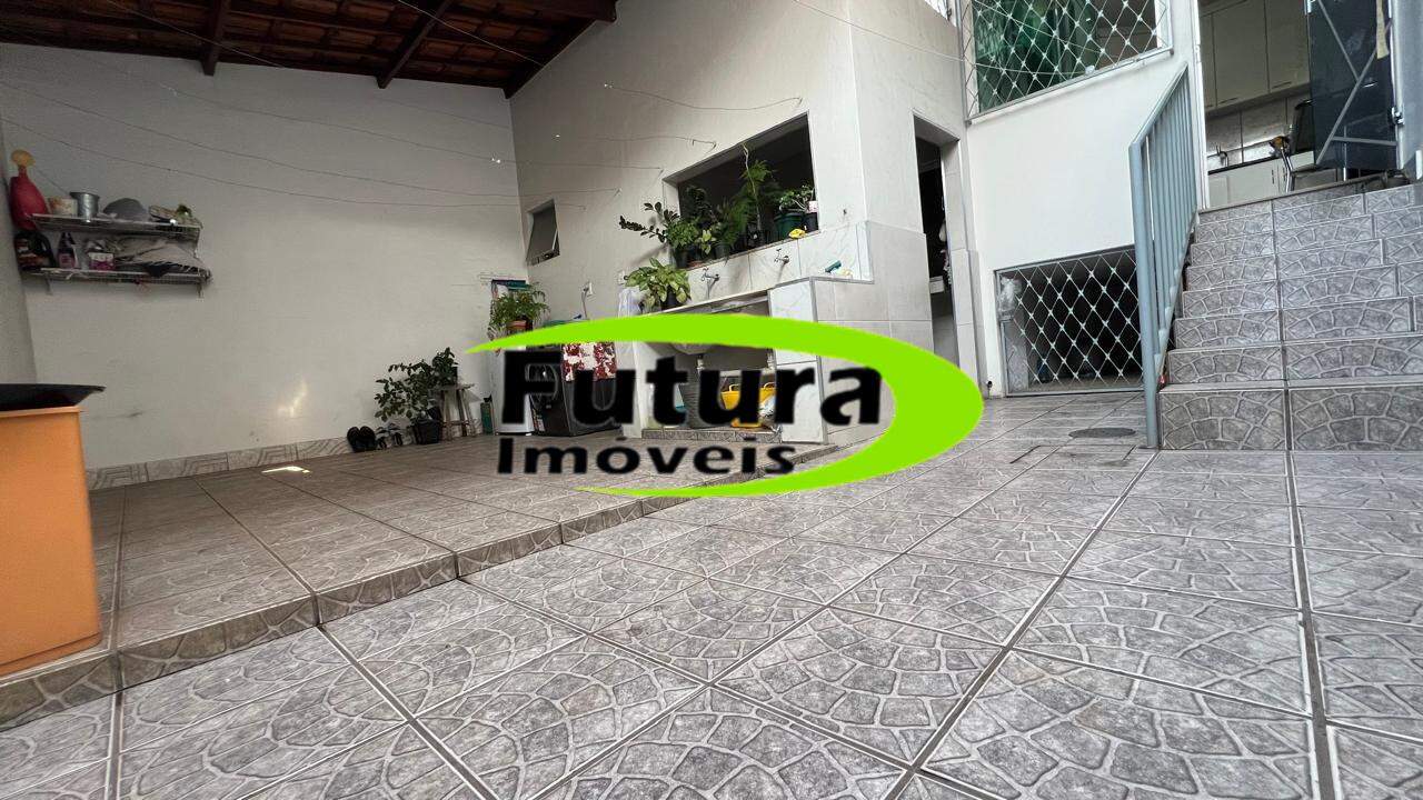 Casa à venda com 4 quartos, 200m² - Foto 12