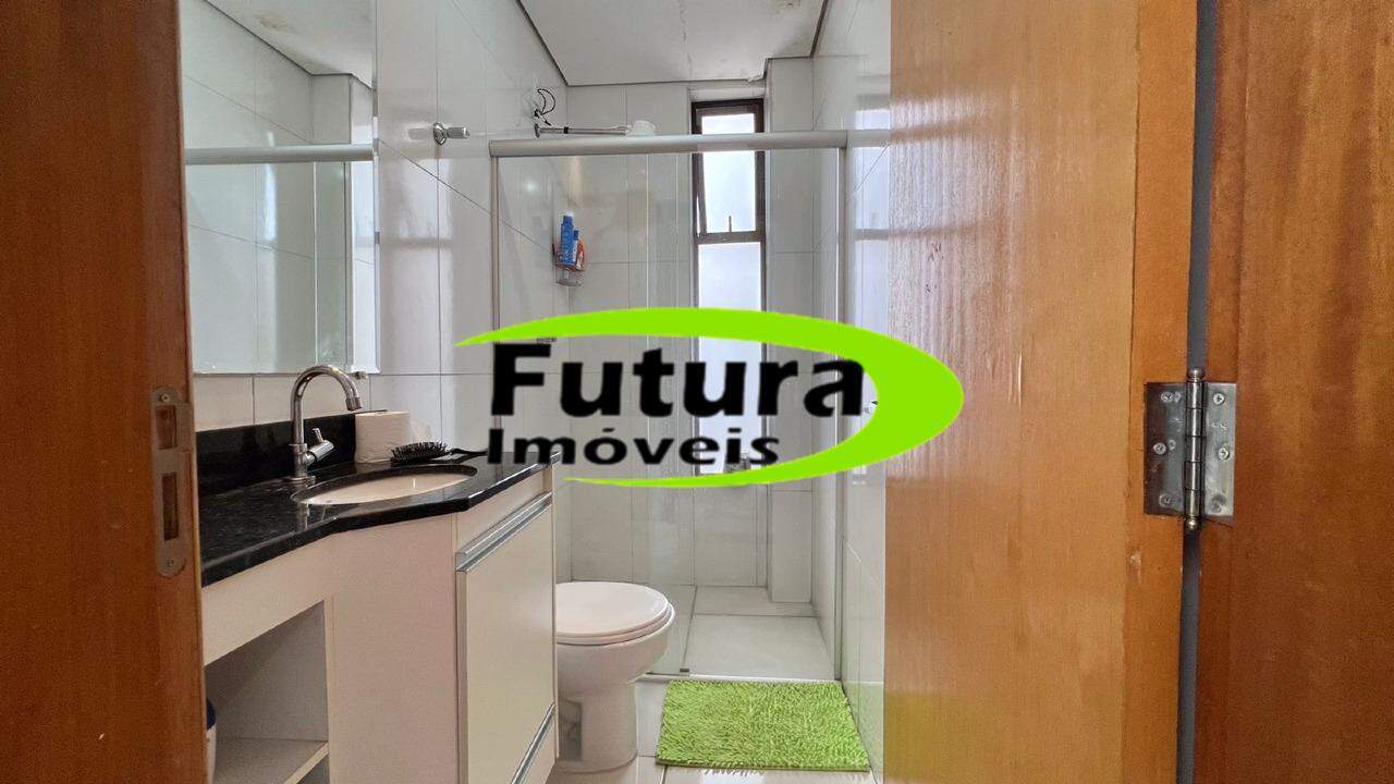 Apartamento à venda com 3 quartos - Foto 12