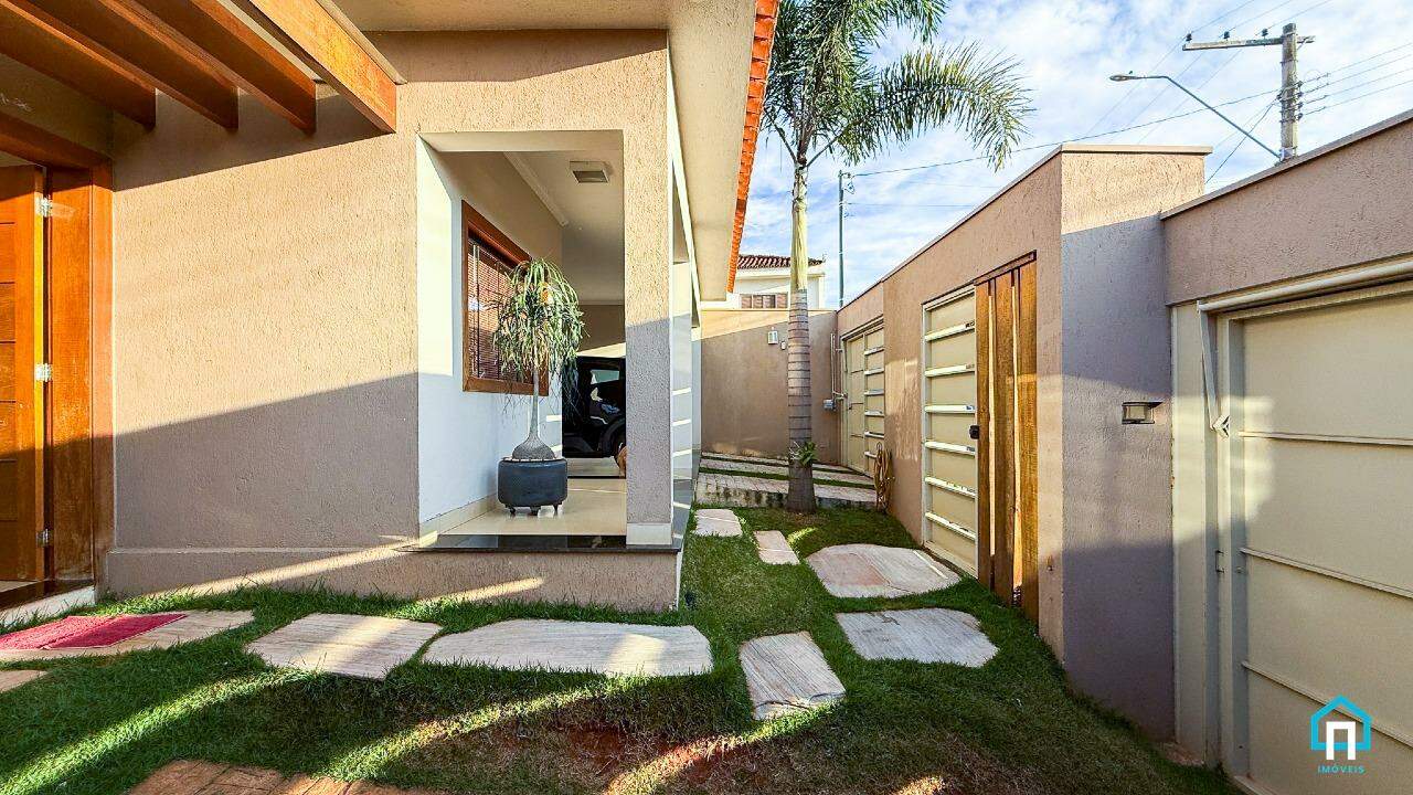 Casa 4 quartos à venda em Centro, Piumhi - MG