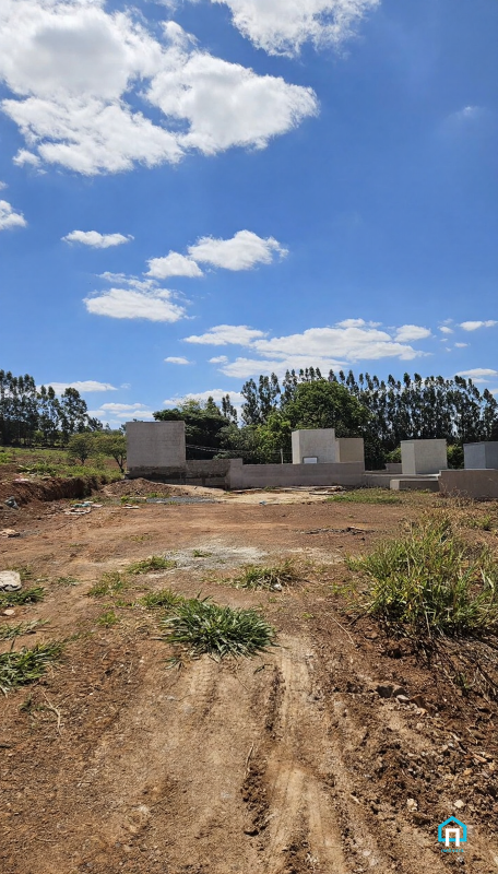 Lote / Terreno à venda em Alvorada, Piumhi - MG