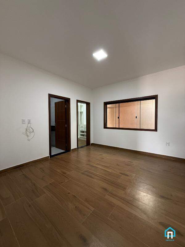 Casa, 4 quartos, 229 m² - Foto 9