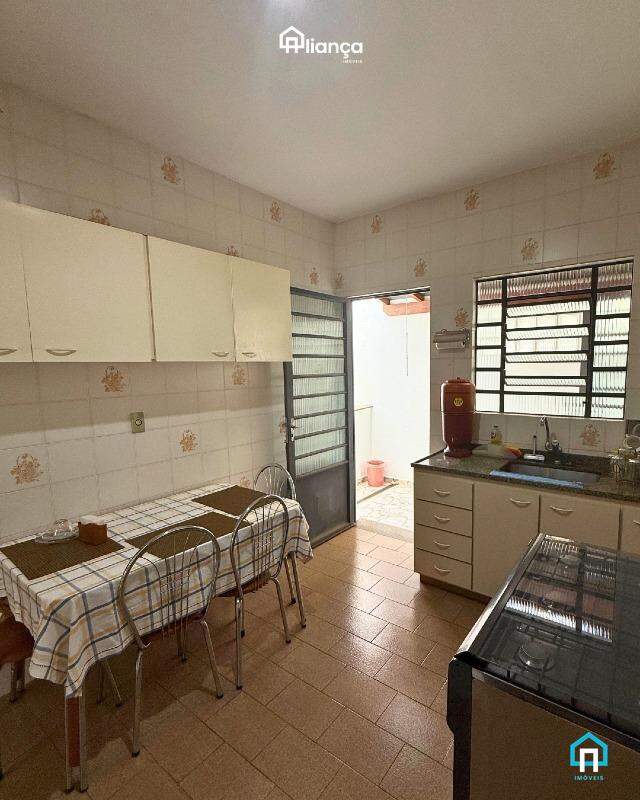 Casa 3 quartos à venda em Centro, Piumhi - MG - foto 6