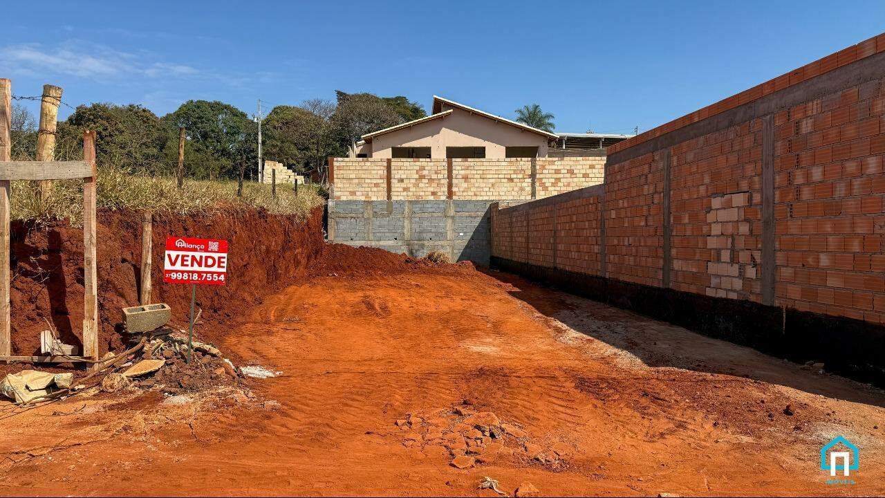 Lote / Terreno à venda em Bela Vista, Piumhi - MG