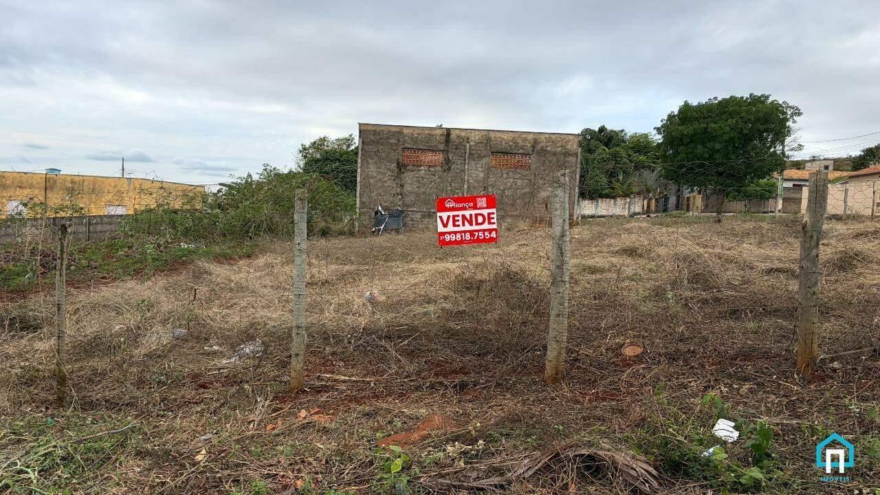 Lote / Terreno à venda em Nova Piumhi, Piumhi - MG