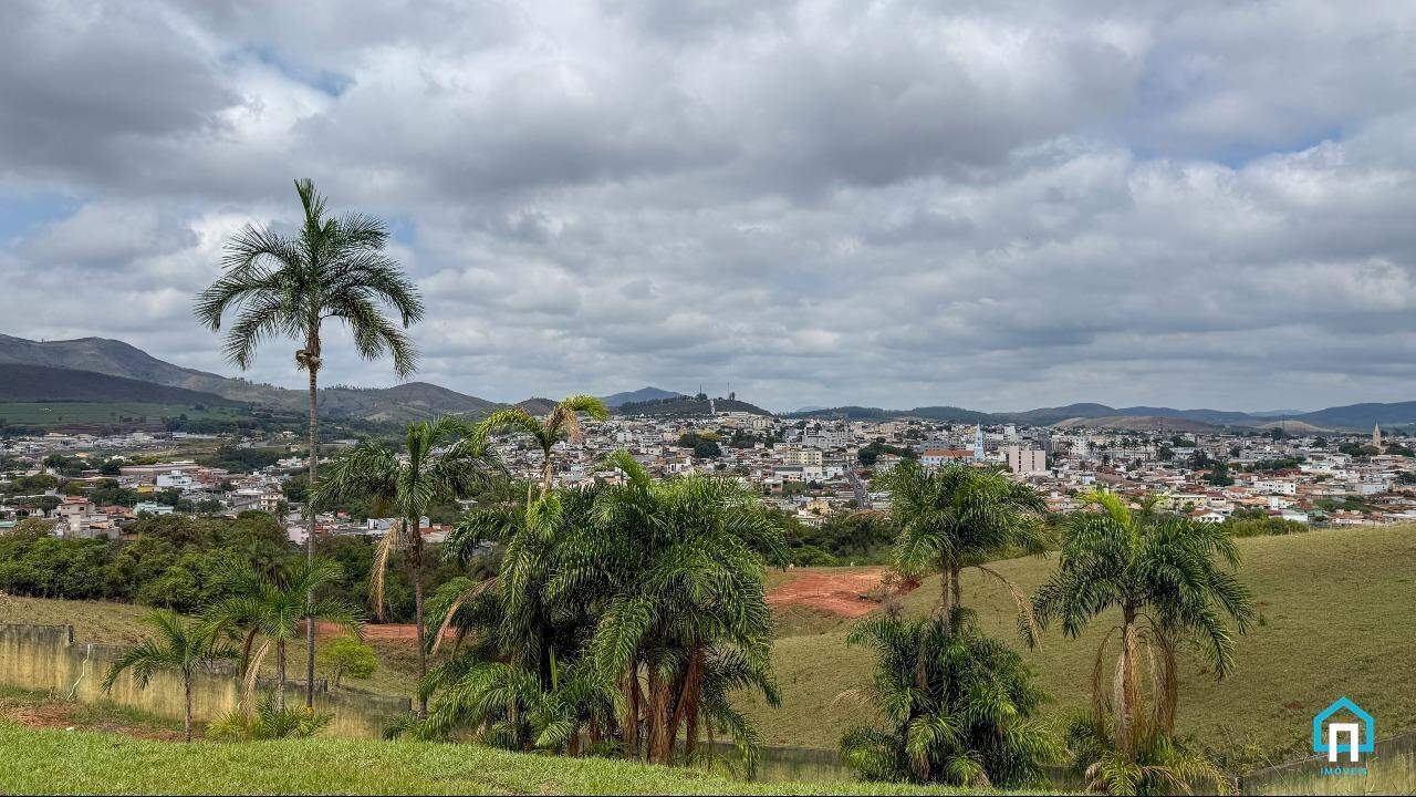 Lote / Terreno à venda em Novo Tempo, Piumhi - MG