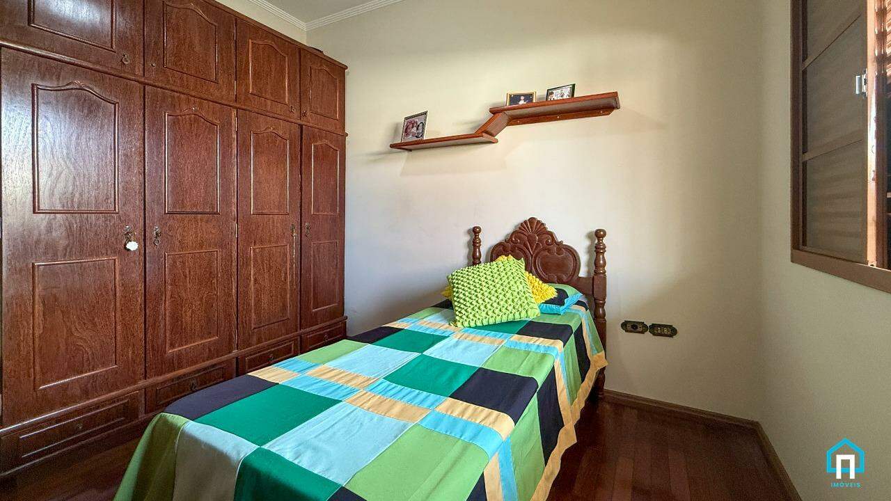 Casa, 4 quartos, 200 m² - Foto 10