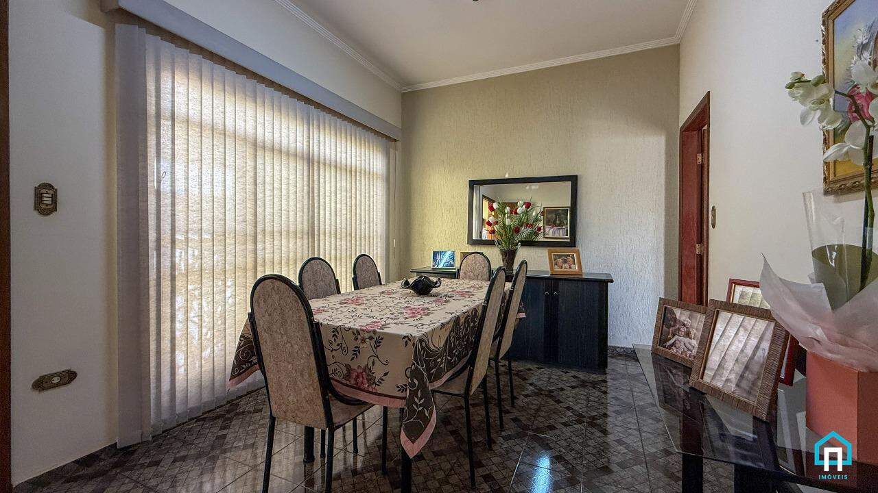Casa, 4 quartos, 200 m² - Foto 8