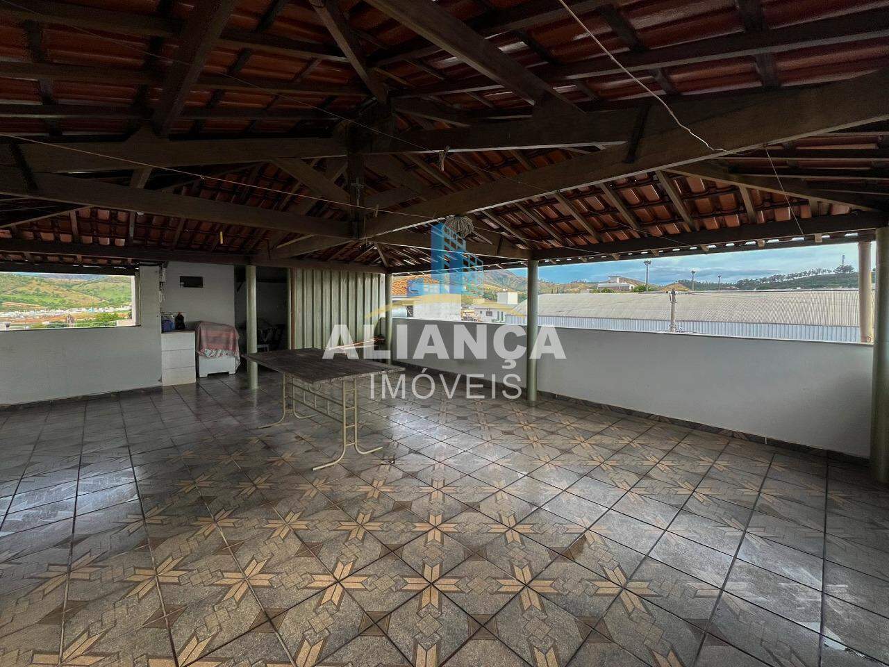 Casa 4 quartos à venda em Centro, Piumhi - MG