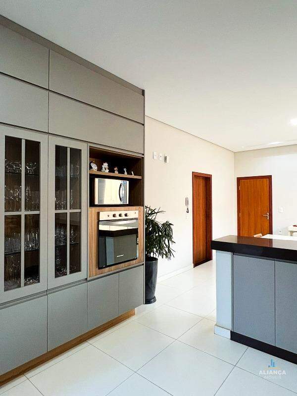 Casa, 3 quartos, 201 m² - Foto 8