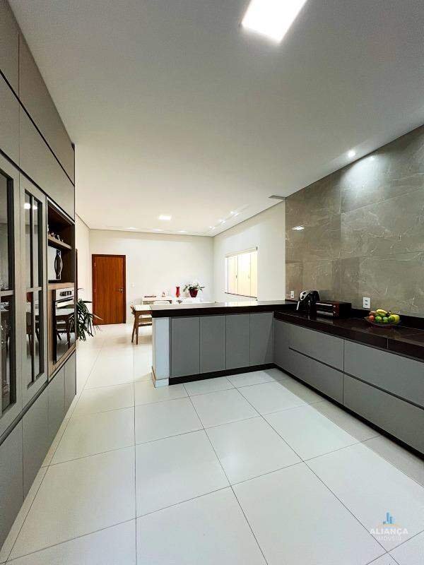 Casa, 3 quartos, 201 m² - Foto 9