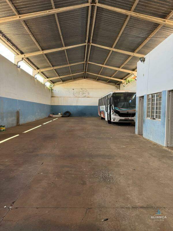 Galpão / Depósito / Armazém 2 quartos à venda em São Francisco, Piumhi - MG - foto 2