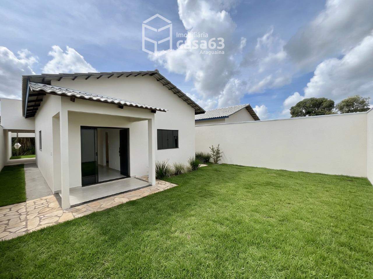 Foto 2 — Casa Residencial à Venda em Araguaína (TO) | 3 Quartos, 1 Suíte, Quintal e 2 Vagas