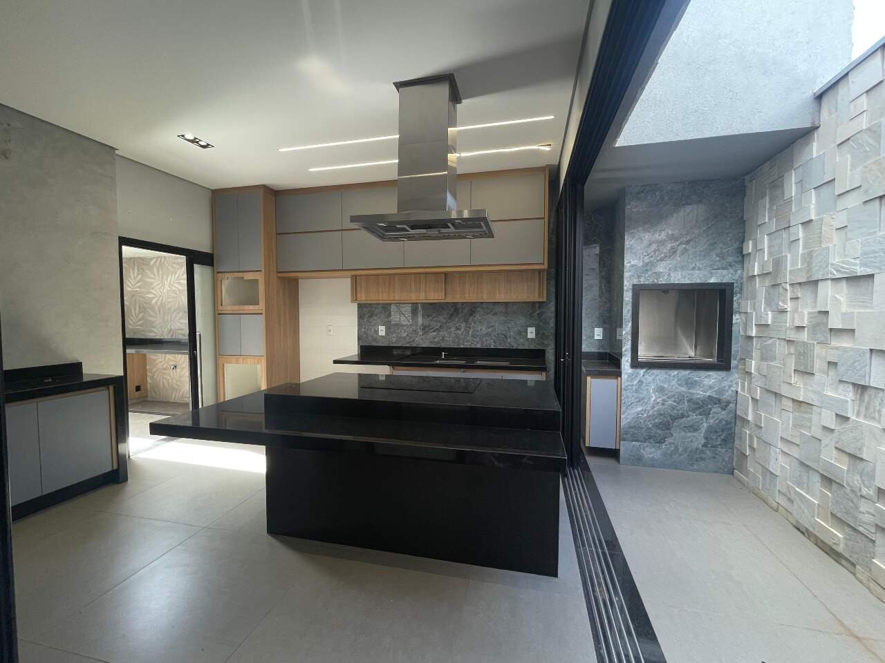 Casa à venda no Portal Beija Flor: 