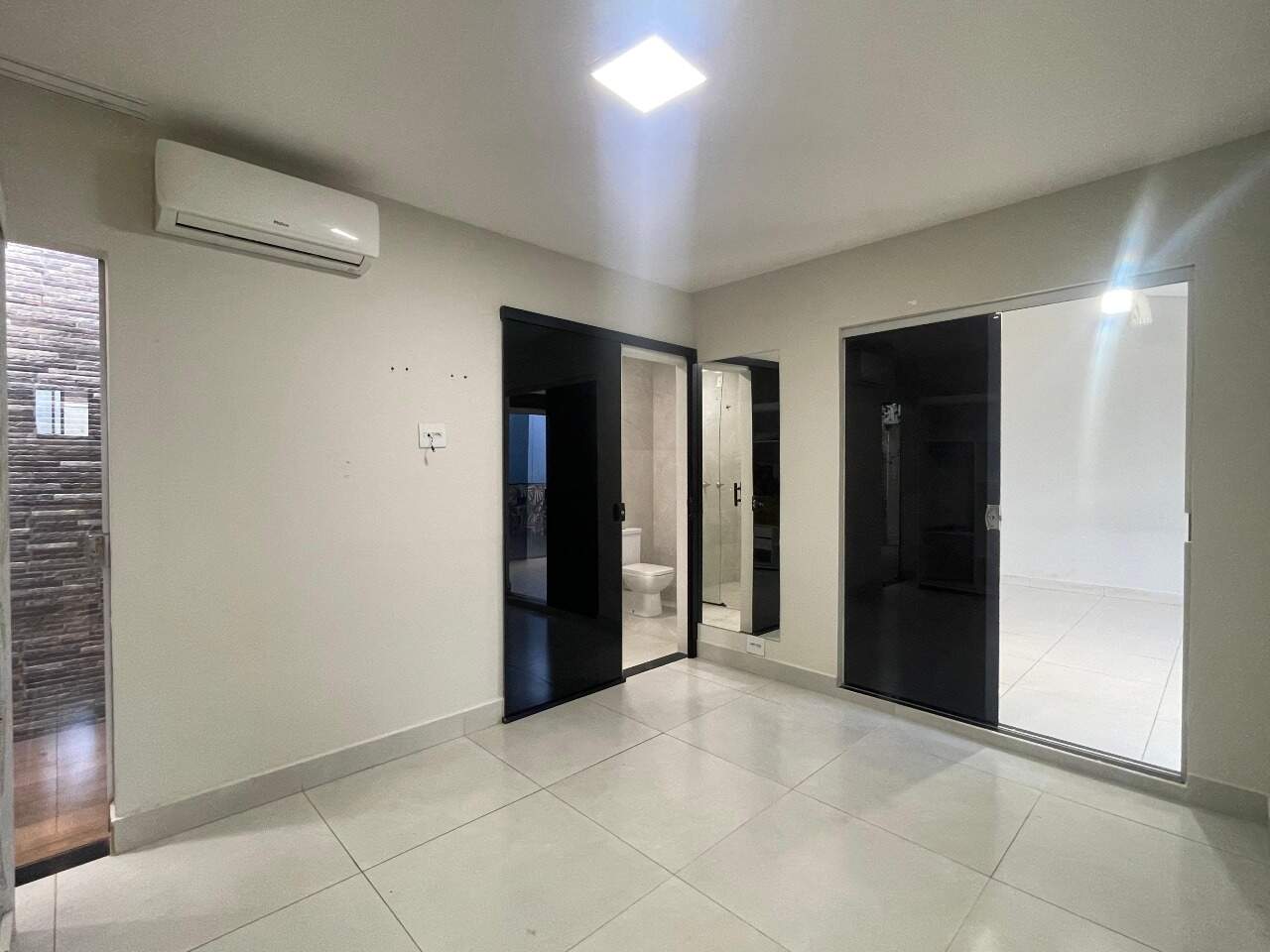 Casa à venda no Portal Beija Flor: 