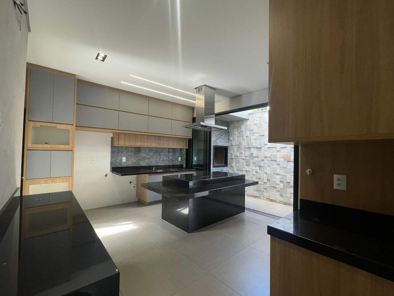 Casa à venda no Portal Beija Flor: 