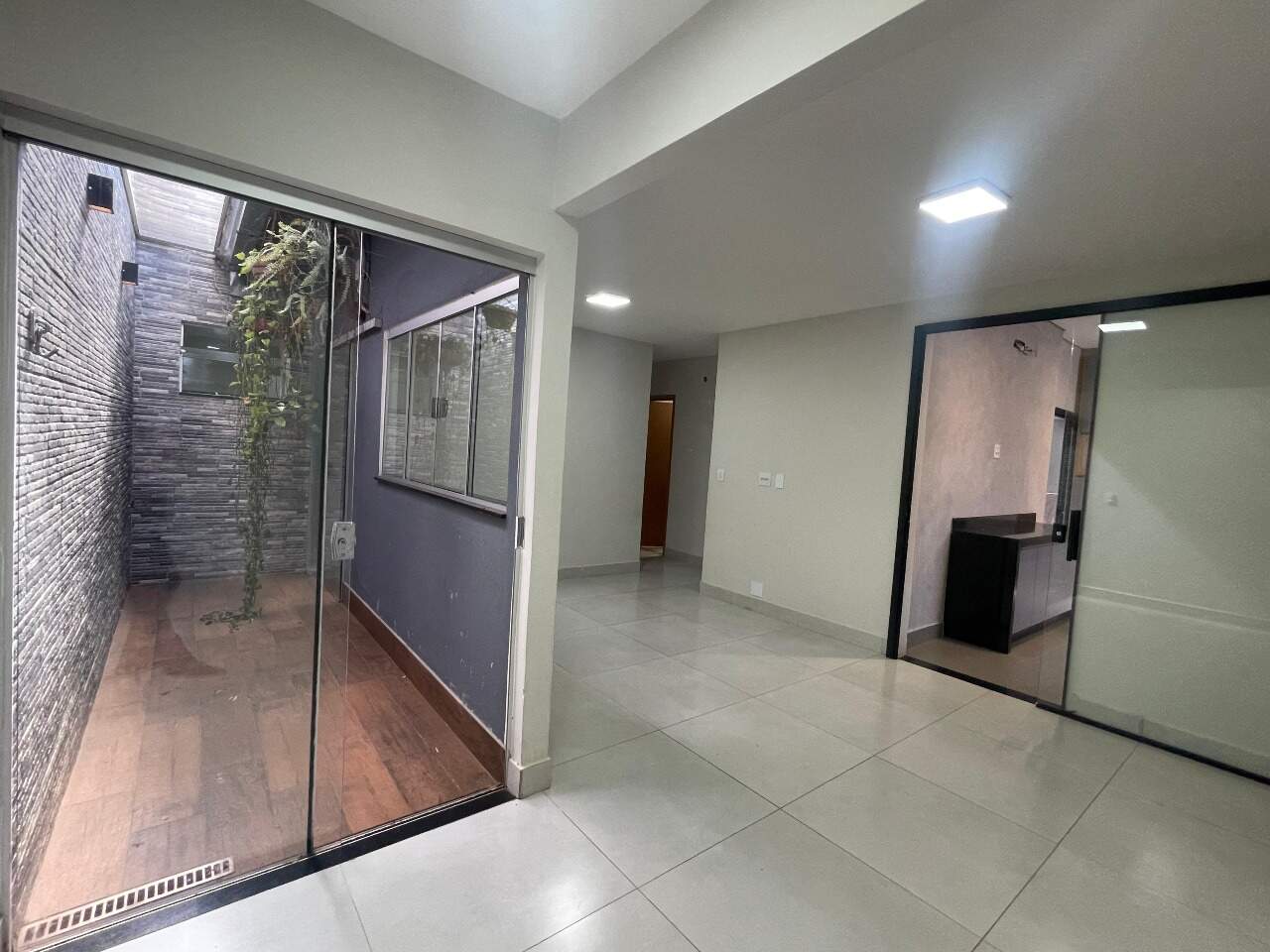 Casa à venda no Portal Beija Flor: 