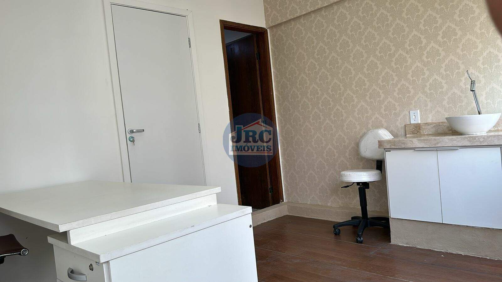 Sala / Conjunto à venda no Funcionários: 