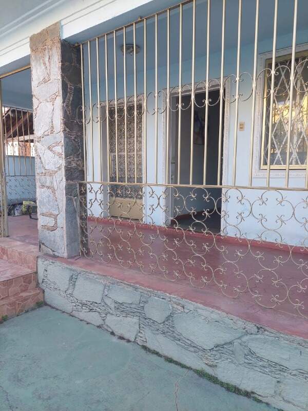 Casa à venda no Prado: 