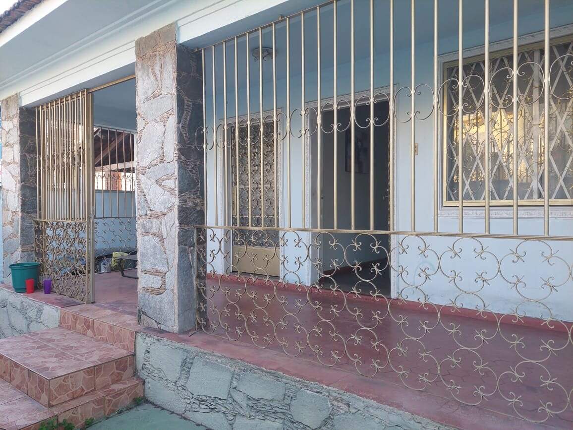 Casa à venda no Prado: 
