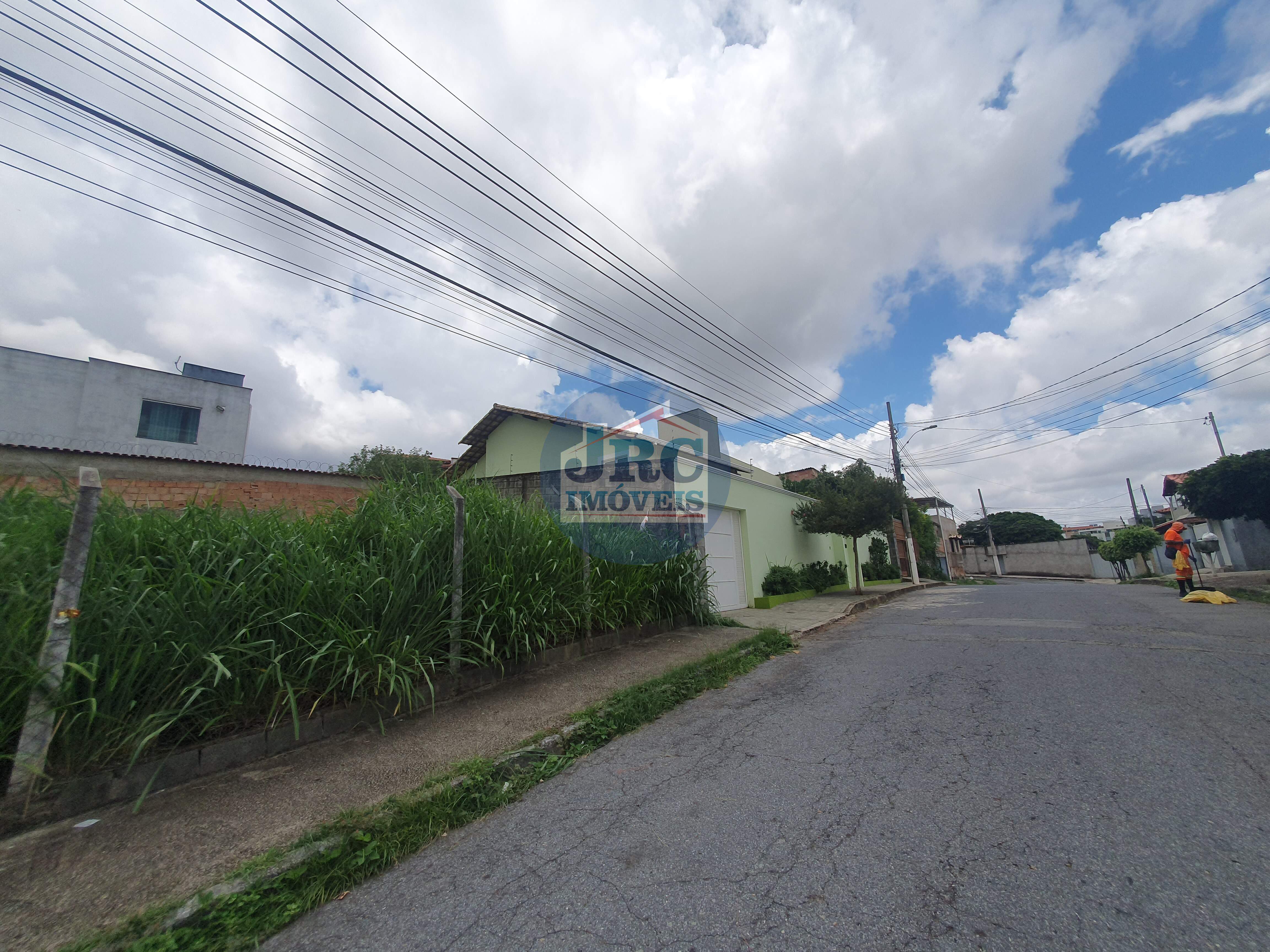 Lote / Terreno à venda no Palmeiras: 