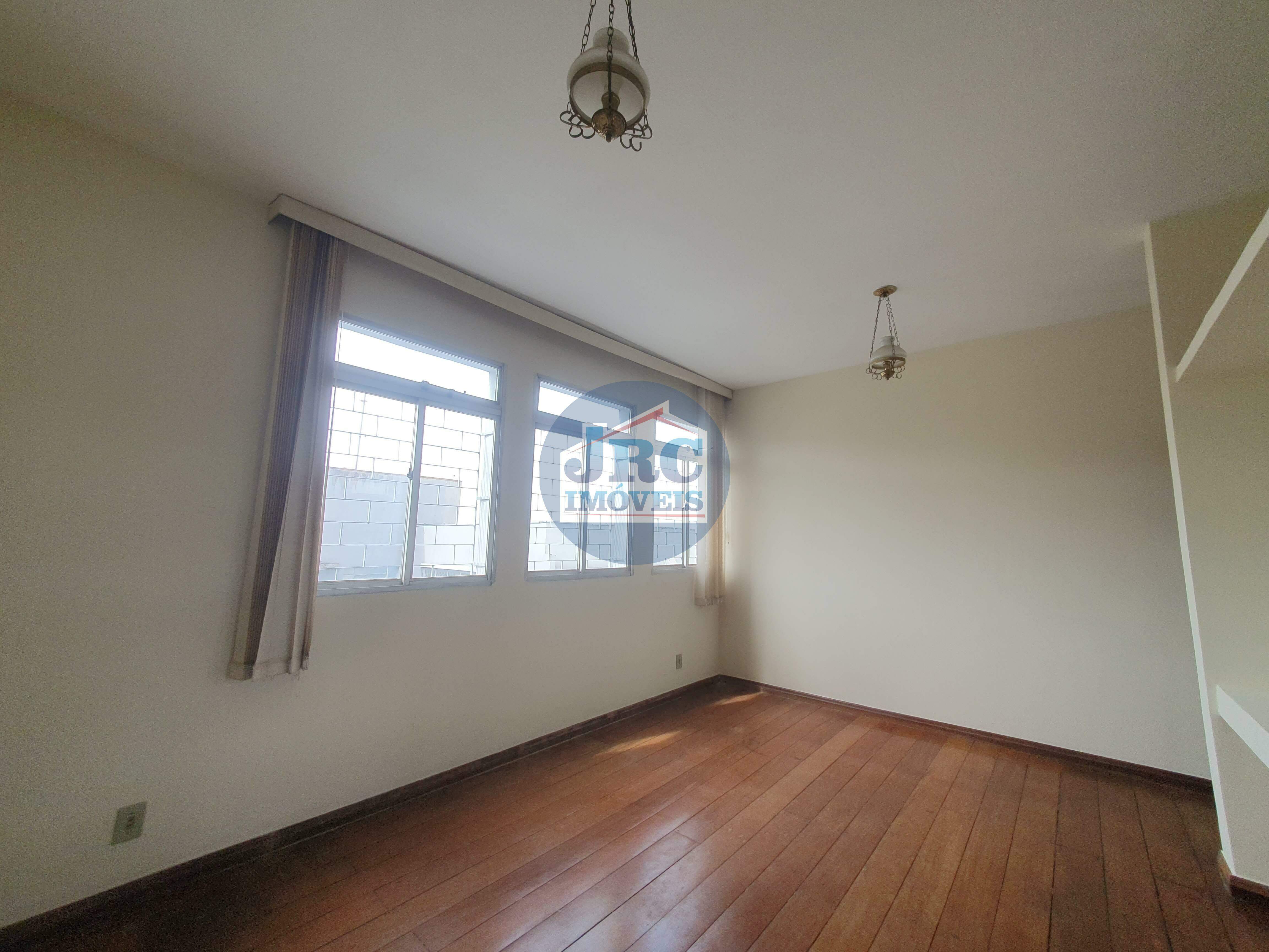 Apartamento à venda no Jardim América: 