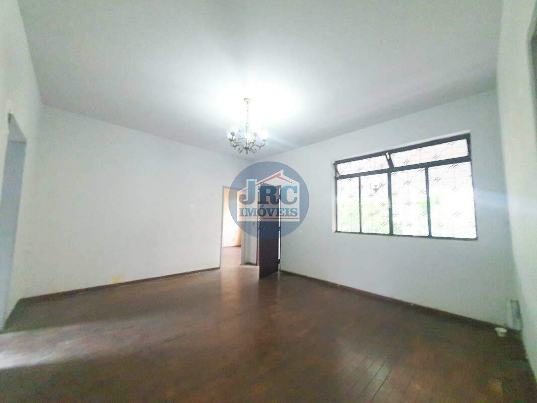 Casa à venda no Barro Preto: 