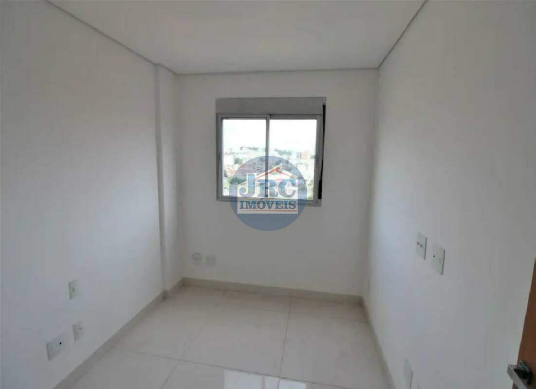 Apartamento à venda no Santa Terezinha: 