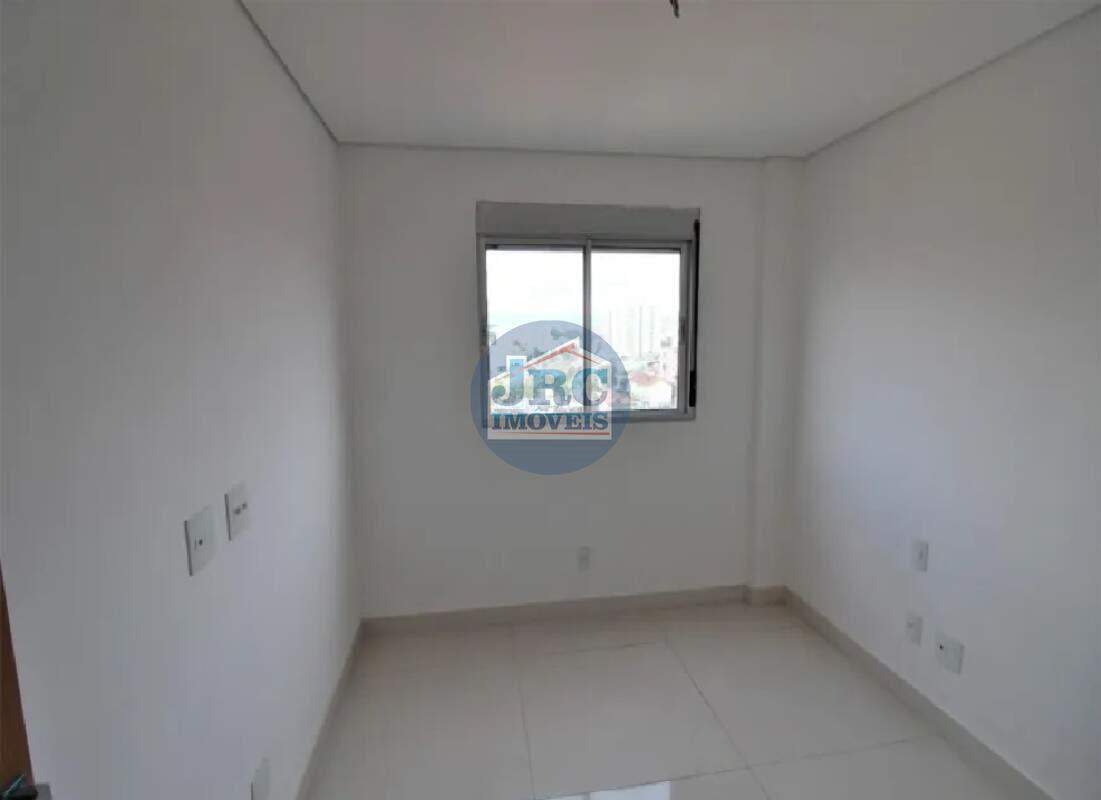 Apartamento à venda no Santa Terezinha: 