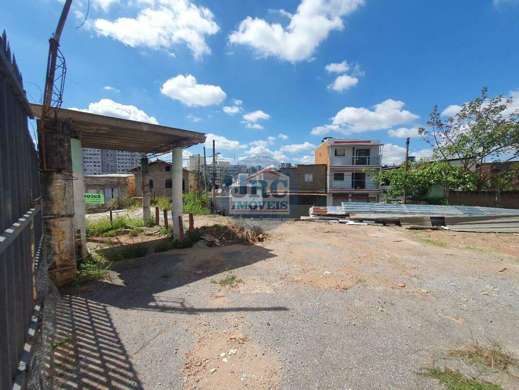 Lote / Terreno à venda no Nova Gameleira: 