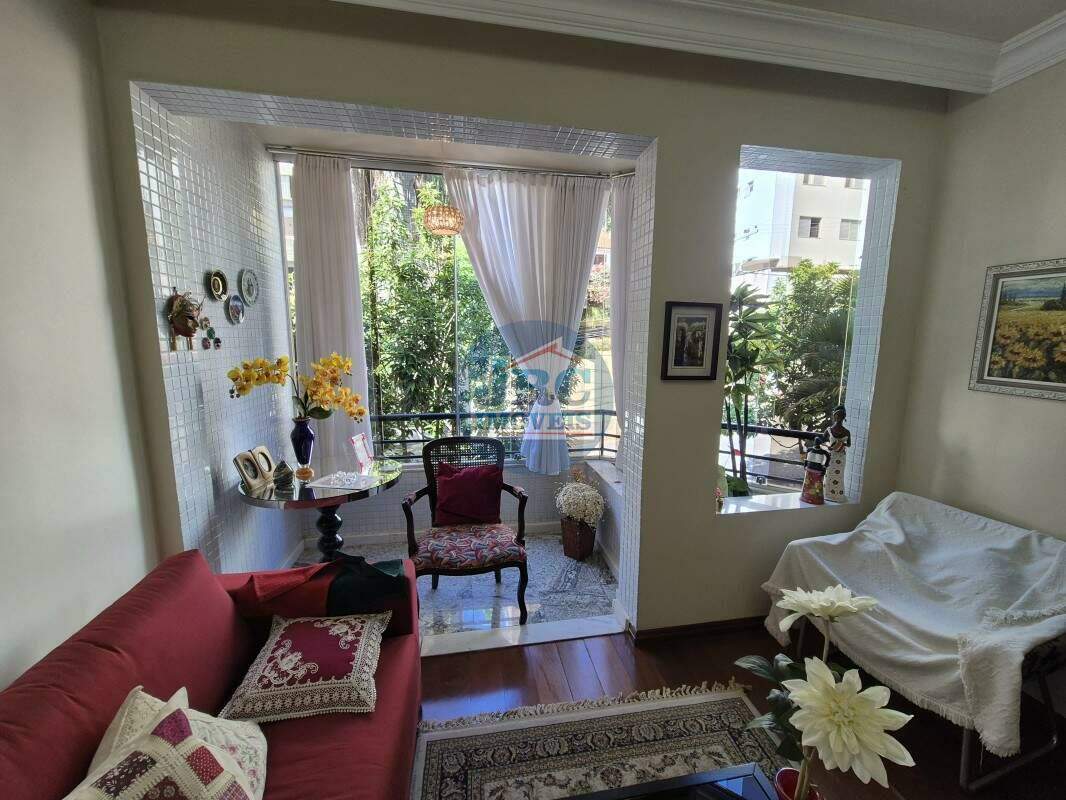 Apartamento à venda no Buritis: 