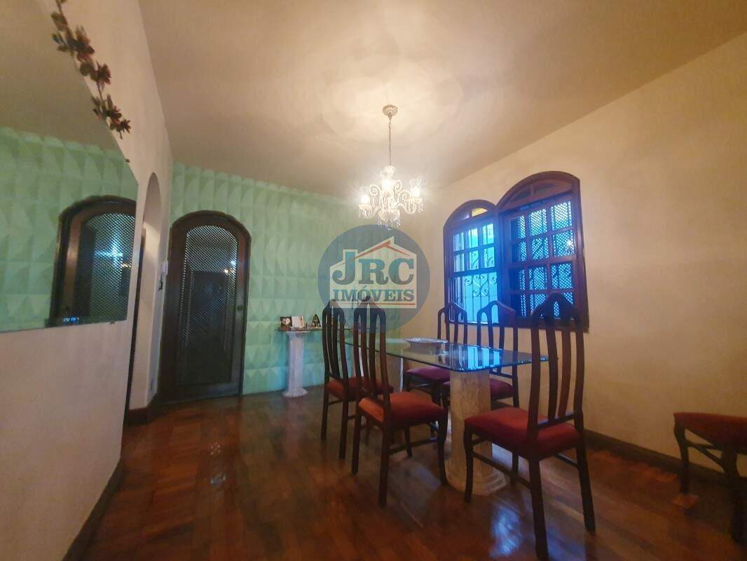 Casa à venda no Jardim América: 