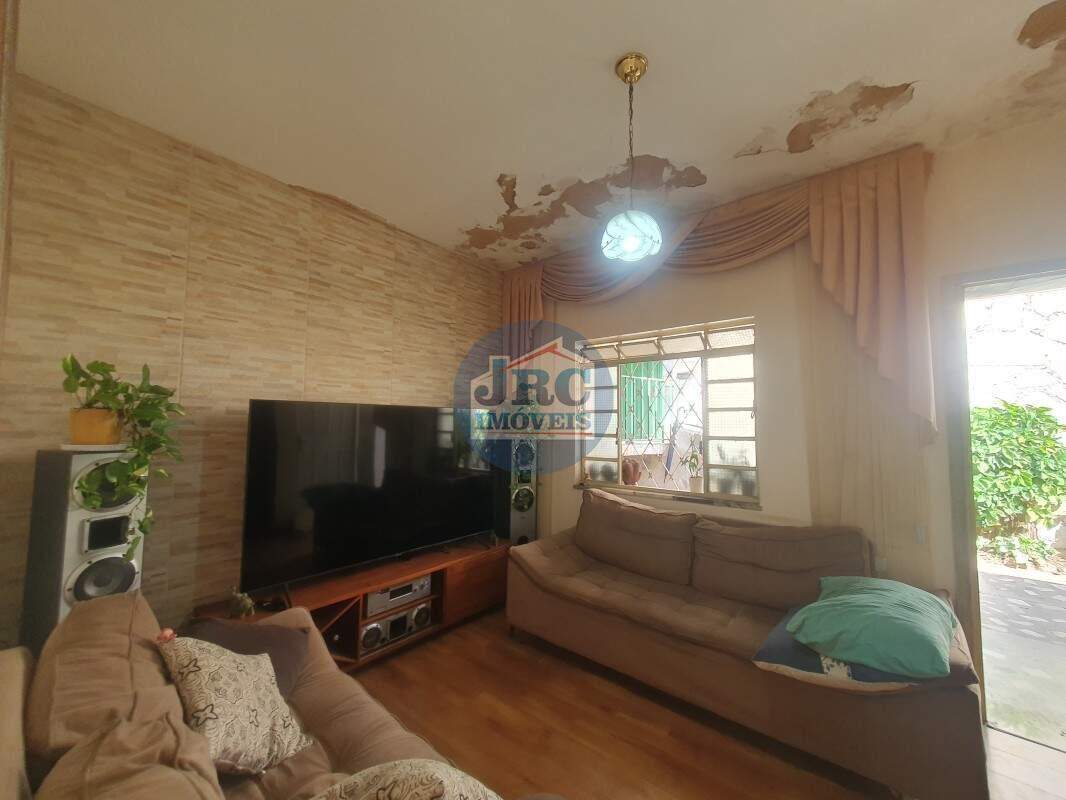 Casa à venda no Jardim América: 