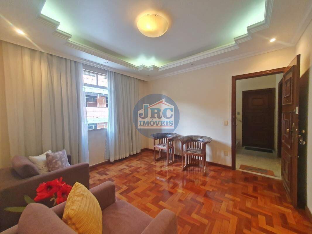 Apartamento à venda no Prado: 
