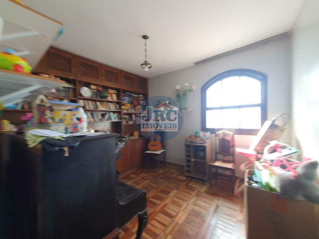 Casa à venda no Jardim América: 